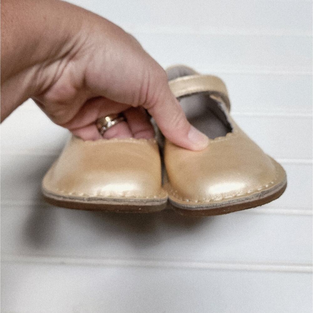 L'Amour Girls Caitlin Metallic Gold Leather Mary Jane Shoes Size 10 Toddler - Picture 8 of 10